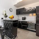 Casa Nera *