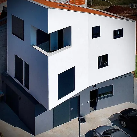 Casa Nera Funtana