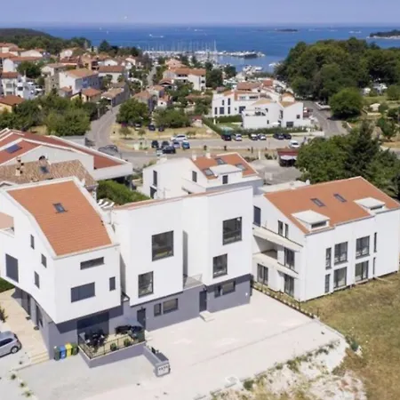 Casa Nera * Funtana